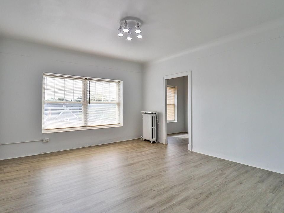 3302 Kenilworth Ave Berwyn, IL Zillow Apartments for Rent in Berwyn