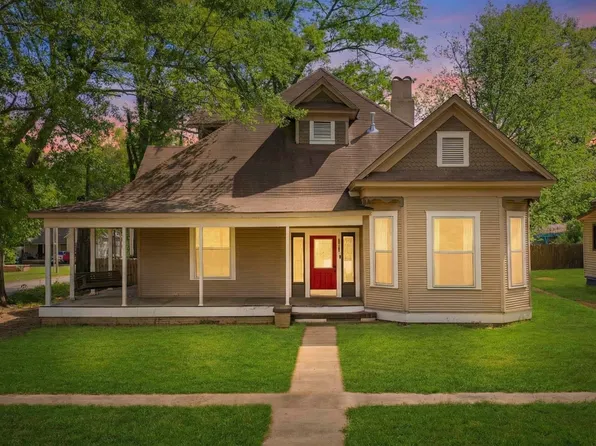 1306 E Fannin St, Marshall, TX 75670