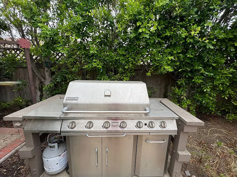 1934 Donahue Dr — Photo 22