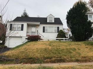 1135 Falls Ter, Union, NJ 07083