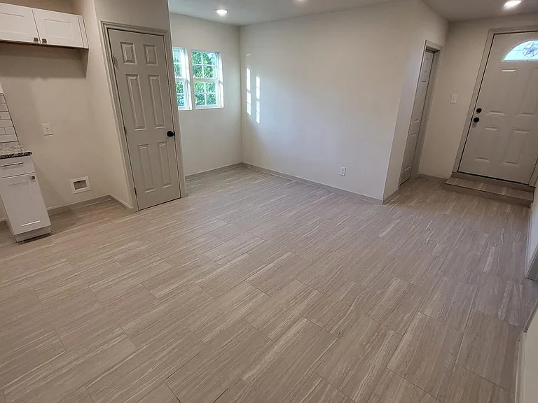 2417 Castroville Rd #1202 — Photo 2