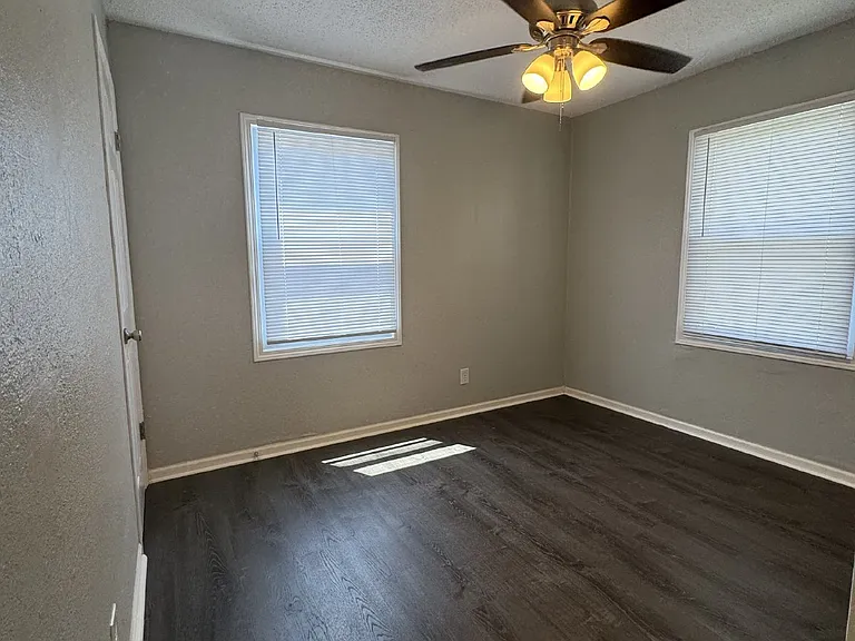 2359 N Estelle St — Photo 8