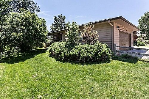 4th image of 8140 Lakeshore Dr
