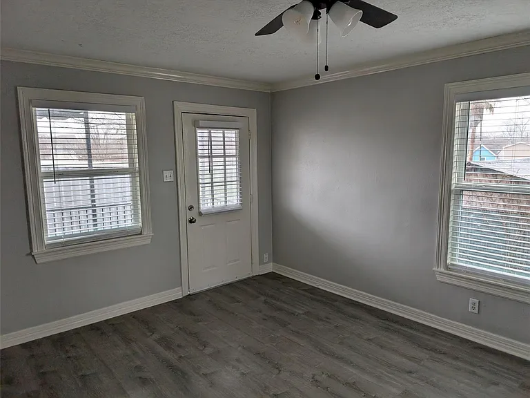 2513 Kowis St #B — Photo 8