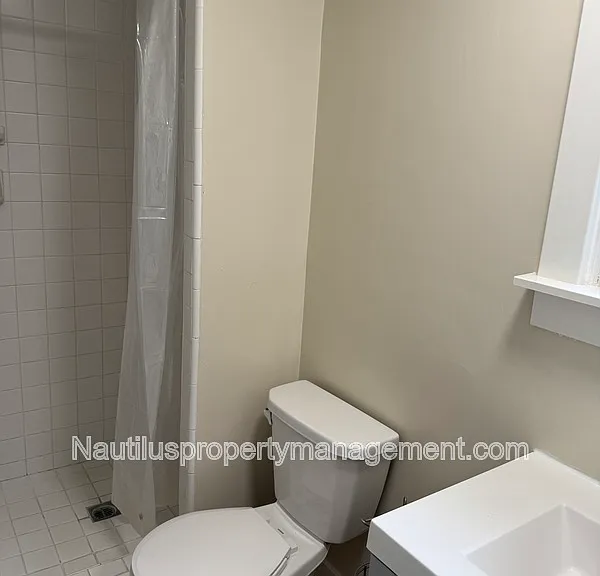 202 Cherry Ave #2 — Photo 9