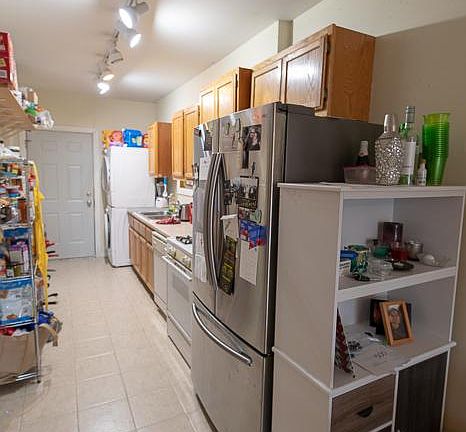 5th image of 1329 N Bosworth Ave APT 3