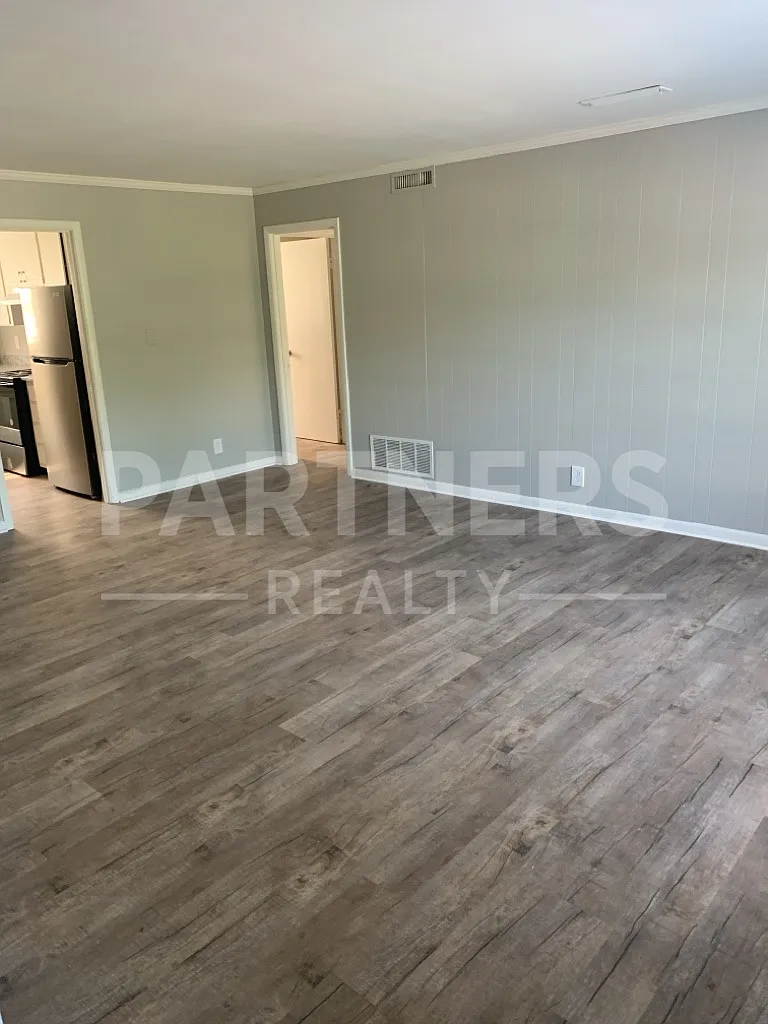 Bonnie Crest Apartments - 740A — Photo 4