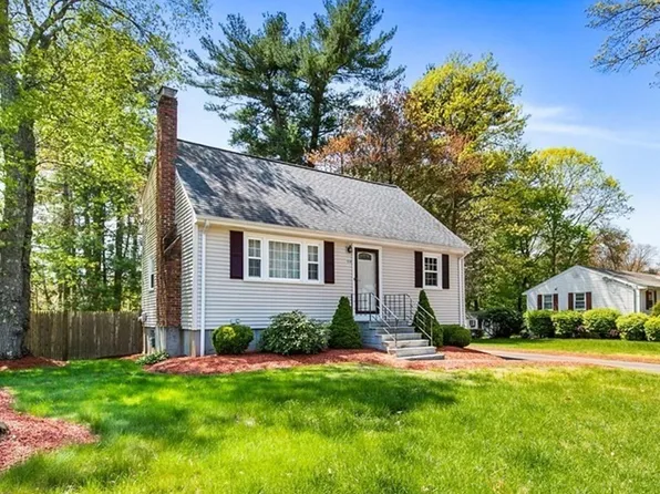119 Spallus Rd, Stoughton, MA 02072