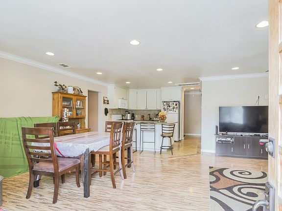 4th image of 53 S Claremont Ave