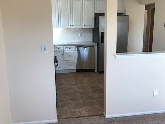 5th image of 214 Lakewood Dr