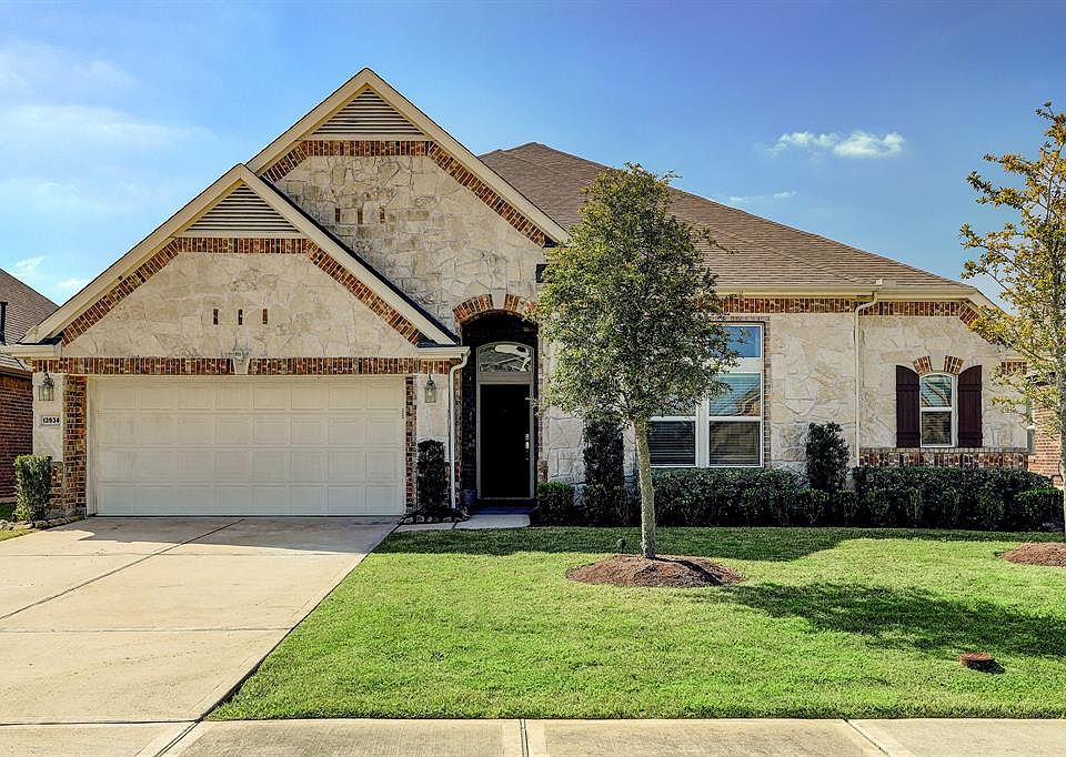 1st image of 13934 Farriswood Ct