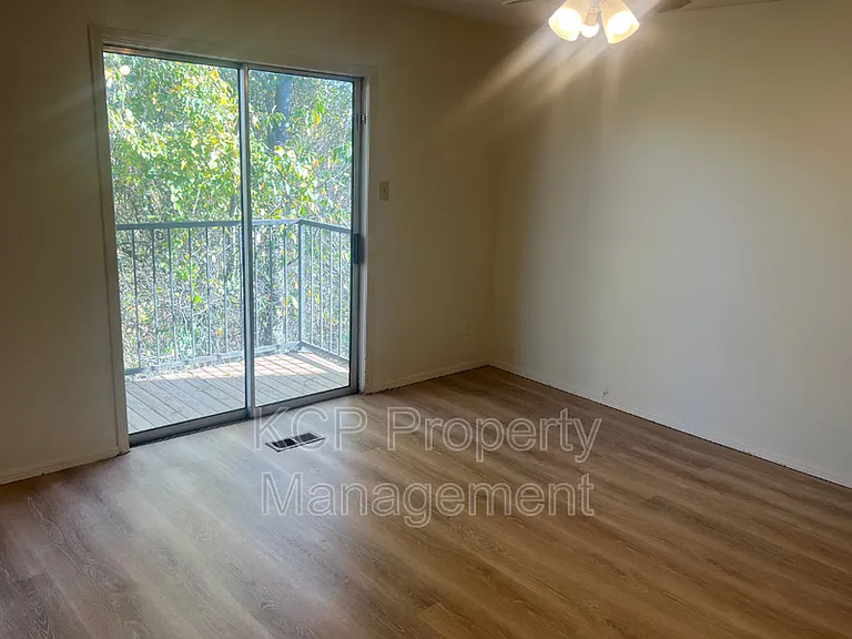 2820 S O St — Photo 10
