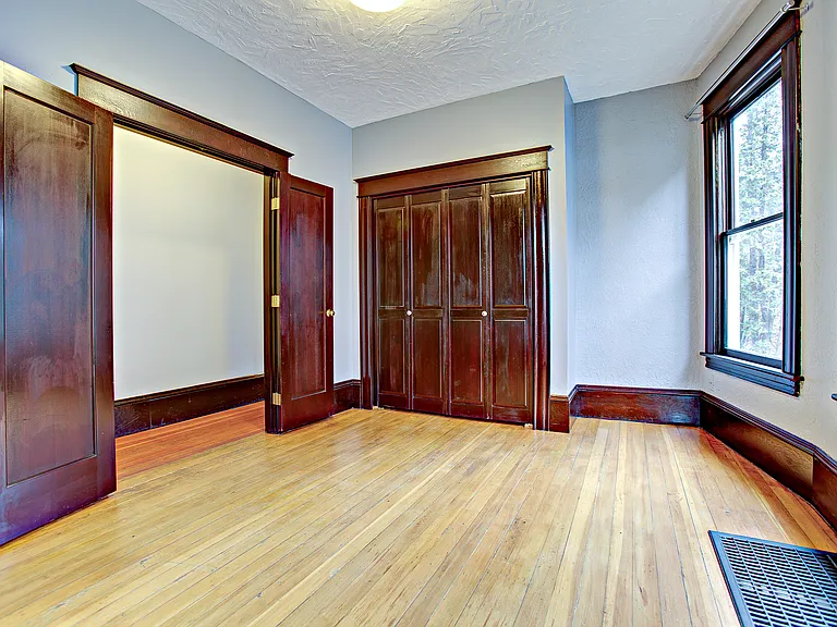 Bedroom #1