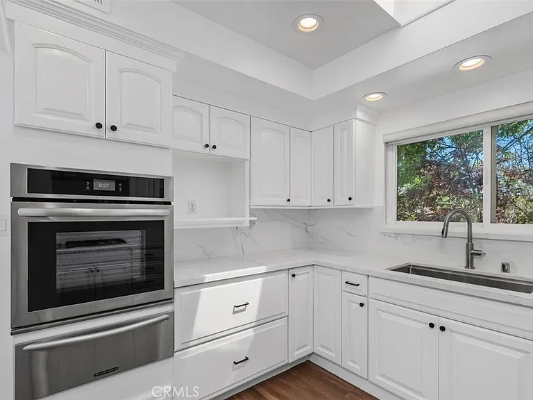 3813 Eddingham Ave — Photo 9