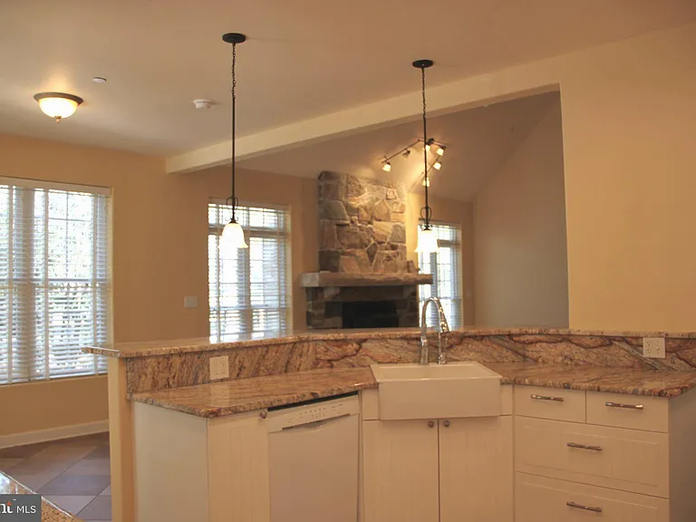 11432 Wollaston Cir — Photo 7
