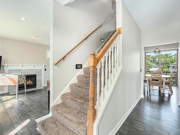 4th image of 6020 Sunningdale Dr