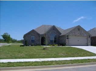 2901 SW Gumleaf Rd, Bentonville, AR 72713