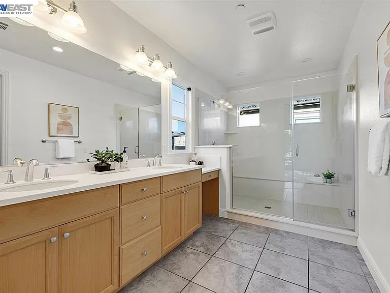 6180 Alpine Blue Dr — Photo 13