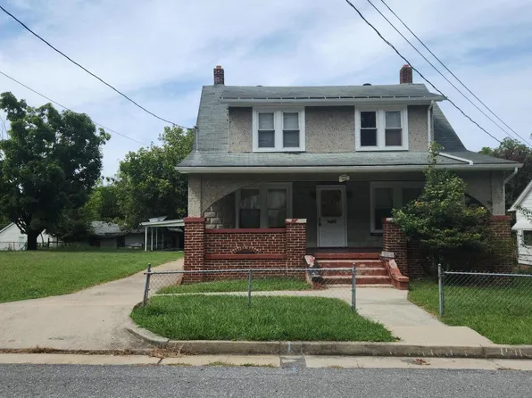 304 E Trout St, Covington, VA 24426