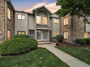 42794 Lilley Pointe Dr #42794, Canton, MI 48187