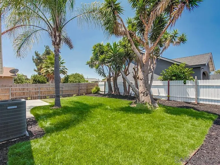 10190 Drumcliff Ave — Photo 35