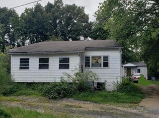 24017 Mervell Dean Rd, Hollywood, MD 20636