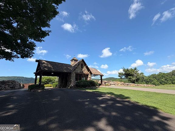 4th image of 233 Stonecliff Dr #233