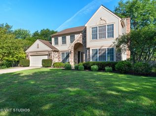 6280 Winchester Ct, Gurnee, IL 60031