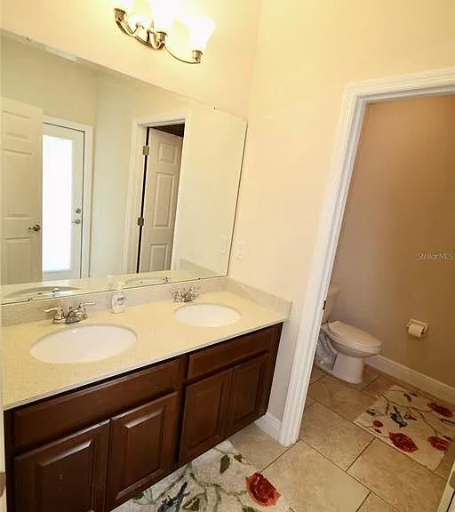1073 Cavan Dr — Photo 25