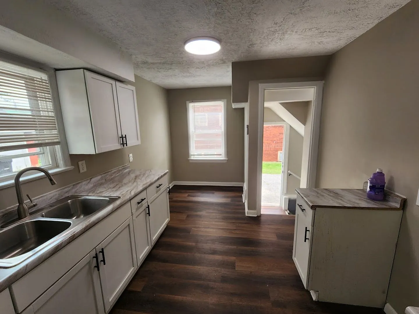 3 Bed 1 Bath Colonial Rental — Photo 3