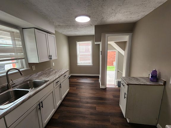 3rd image of 16401 Judson Dr