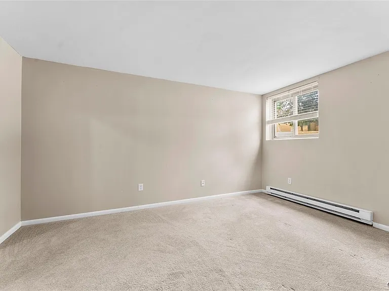 555 Village Blvd N — Photo 9