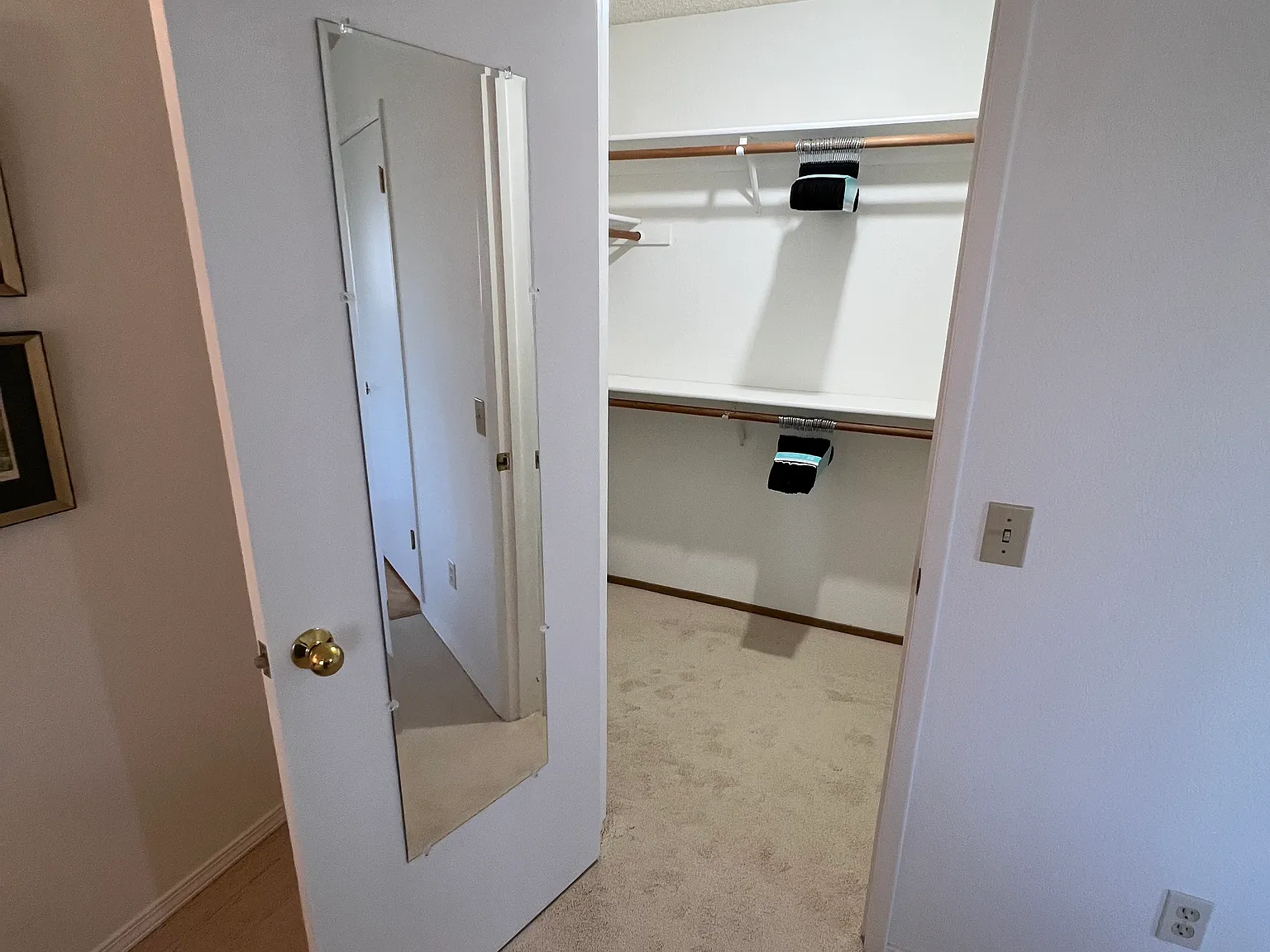 568 Acadia Dr — Photo 4