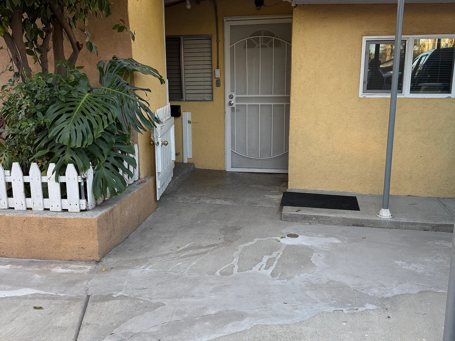 Sedgwick Ave, Riverside — Photo 1