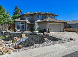 9557 Porto Rosa Dr, Elk Grove, CA 95624
