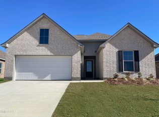 11410 Crystal Lake Dr, Gulfport, MS 39503