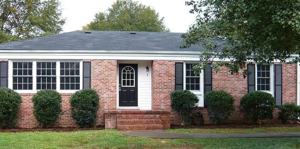 1st image of 4 Hampshire Dr