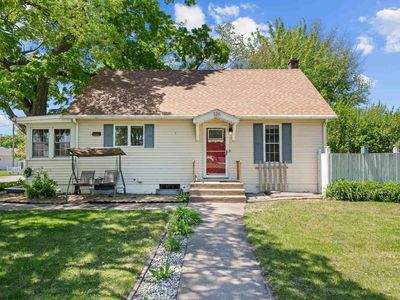 126 S Genessee St, Blue Grass, IA, 52726
