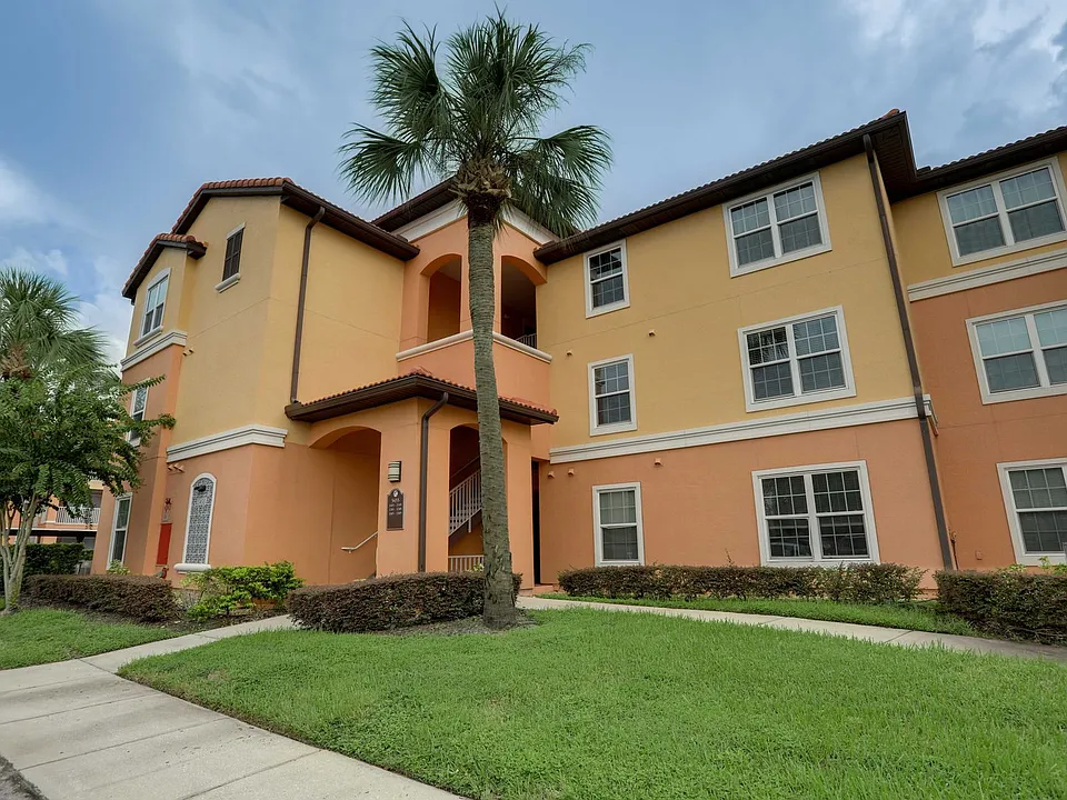 5455 Vineland Rd #3107