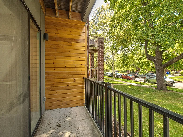 4530 Commonwealth St #1 — Photo 20