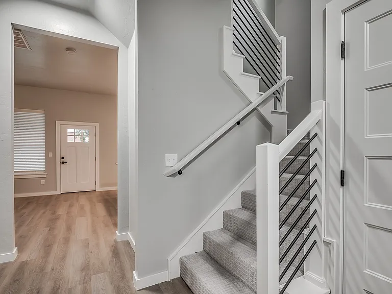 11301 N Blackwelder Ave #B — Photo 8