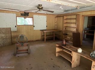 10120 County Road 834, Philadelphia, MS 39350