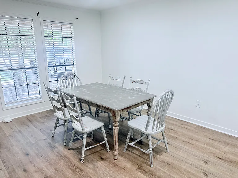 114 Redbud Trl — Photo 22