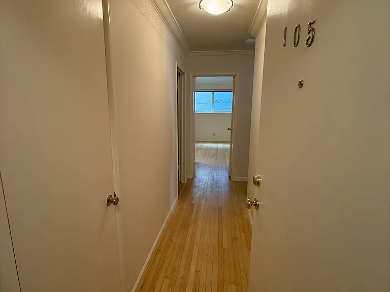 2077 Jackson St #105 — Photo 2