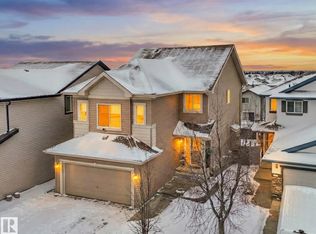 540 59th St SW, Edmonton, AB T6X 0E9