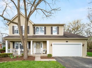 2191 Hamilton Dr, Dundee, IL 60118