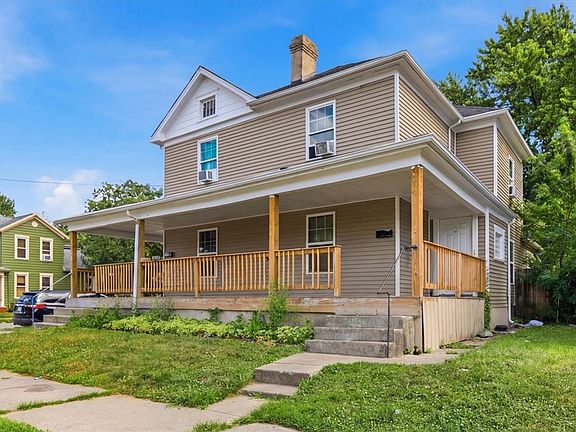 4th image of 2728-2730 E 4th St