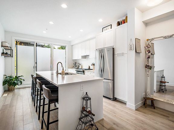 5th image of 8508 204th St #81