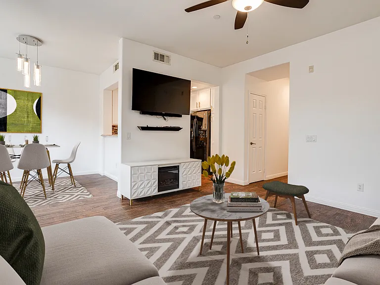 28566 Herrera St — Photo 1