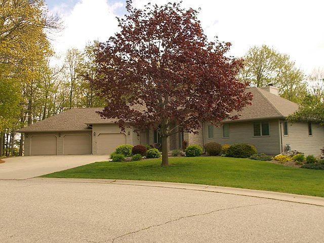 1st image of 462 N 19th Ave